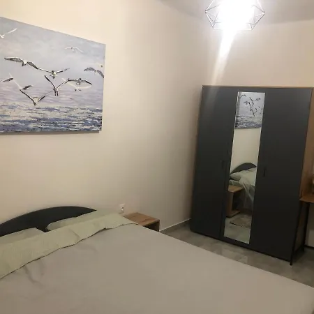 Zarohome Apartment *